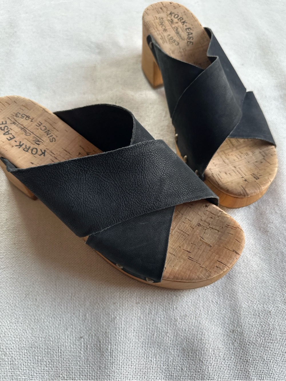 KORK-EASE Tatum Black Leather Crisscross Platform Clog Slide Sandals | 8